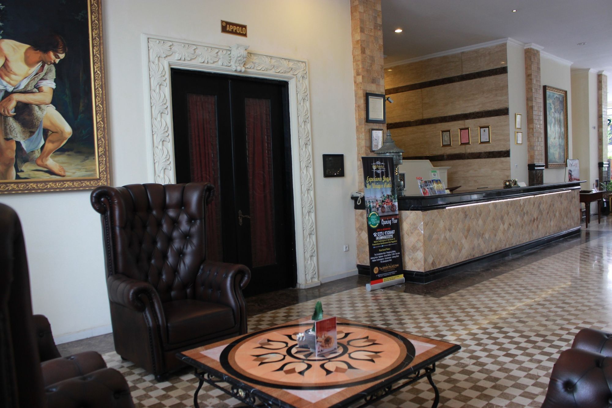 The Grand Palace Hotel Джокякарта Екстериор снимка
